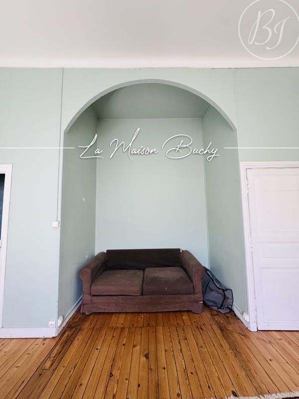 Maison - 295 m² - 11 pièces