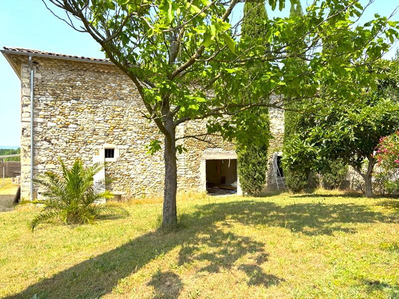 Maison - 245 m² - 8 pièces