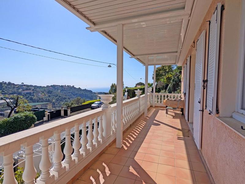 Maison - 181 m² - 5 pièces