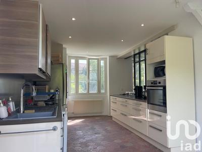 Maison - 180 m² - 7 pièces