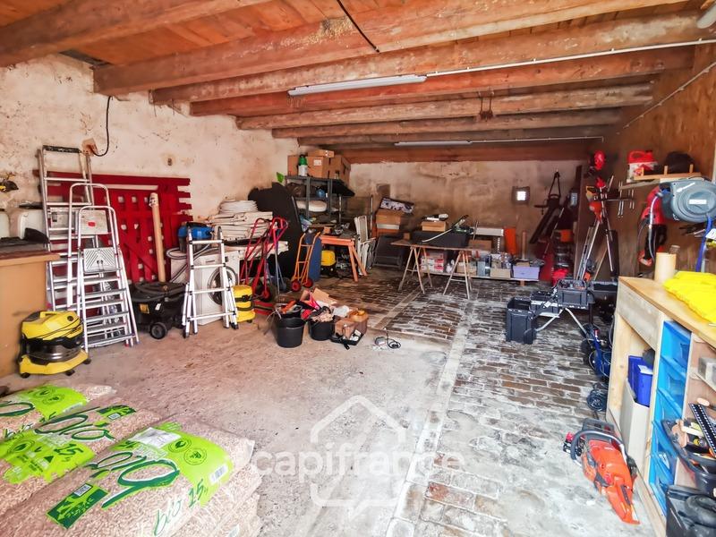 Maison traditionnelle - 170 m² - 8 pièces