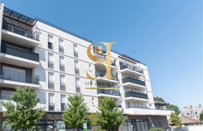 Appartement - 79 m² - 4 pièces