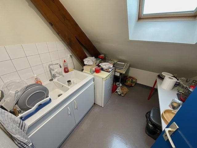 Bureau - 200 m² - 5 pièces