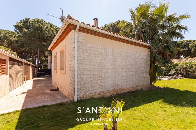 Maison - 202 m² - 8 pièces