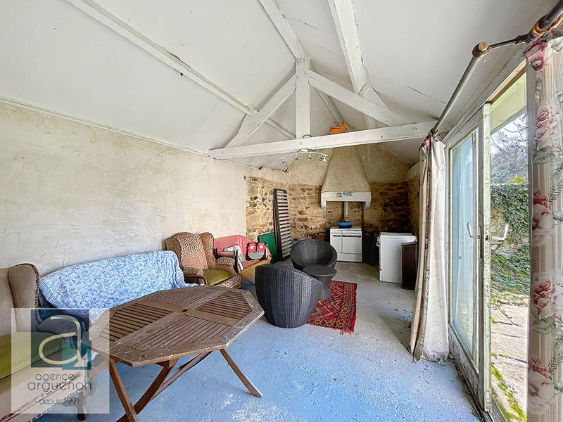 Maison - 250 m² - 8 pièces