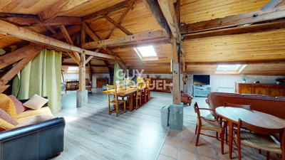 Loft - 80 m² - 4 pièces