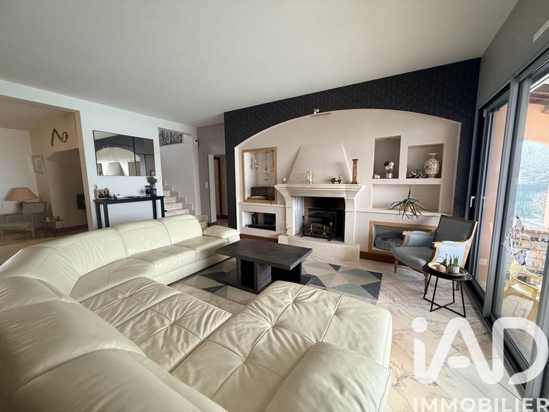 Maison de maîtres - 360 m² - 8 pièces