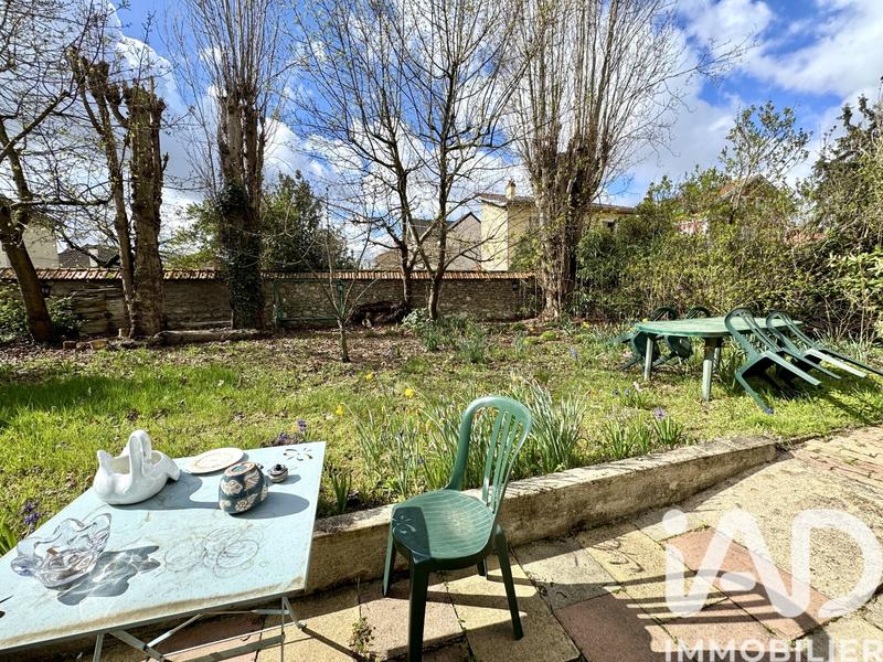 Maison - 260 m² - 7 pièces