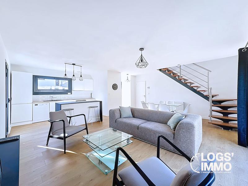 Maison - 95 m² - 5 pièces