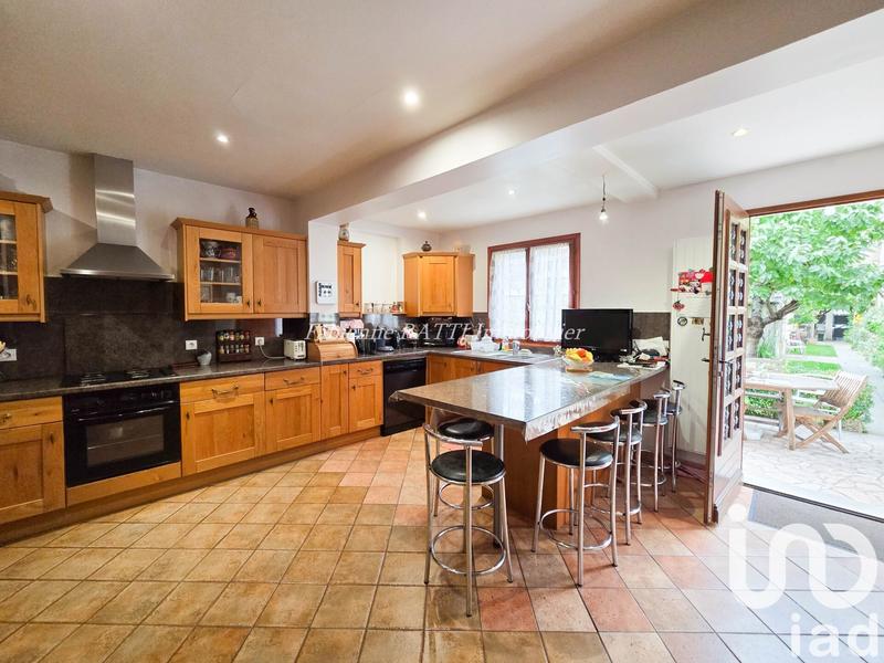 Maison - 102 m² - 5 pièces