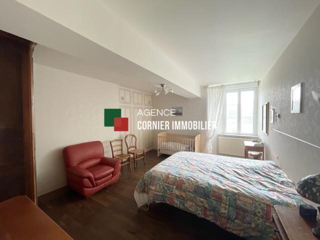 Maison bourgeoise - 157 m² - 6 pièces