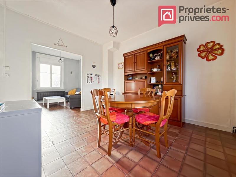 Maison - 94 m² - 5 pièces
