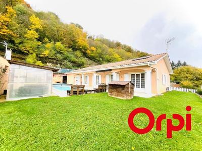 Maison - 107 m² - 5 pièces