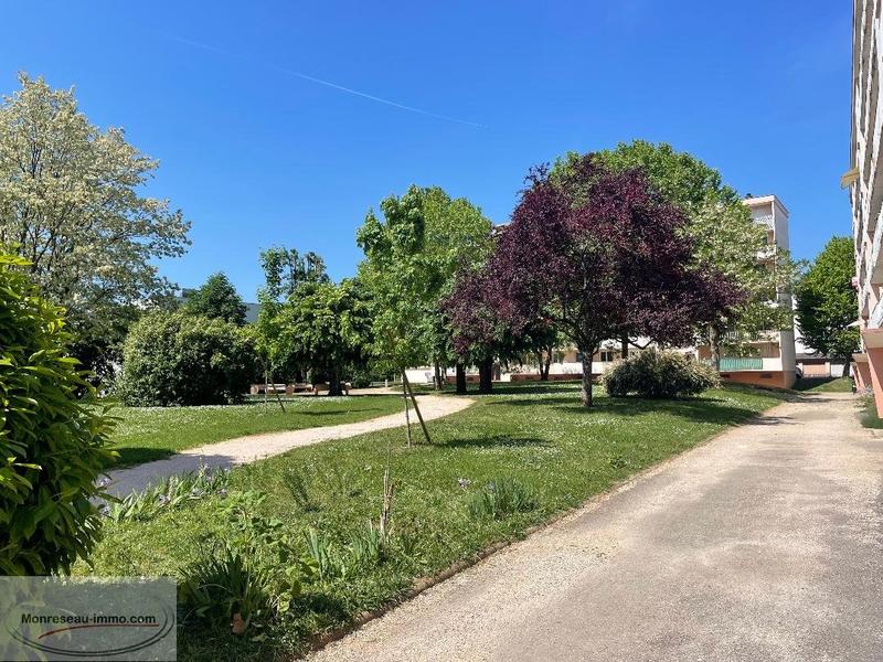 Appartement - 77 m² - 5 pièces