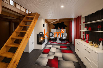 Maison traditionnelle - 241 m² - 10 pièces