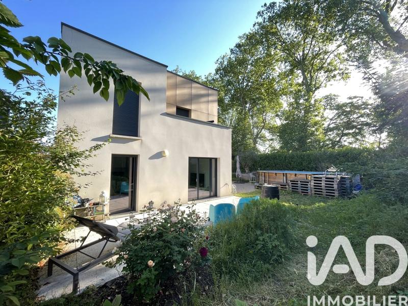 Maison - 97 m² - 4 pièces