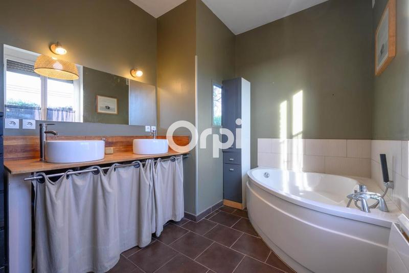 Maison - 130 m² - 4 pièces