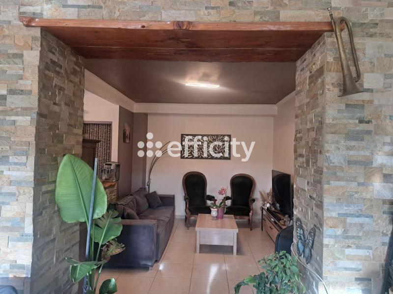 Pavillon - 93 m² - 5 pièces