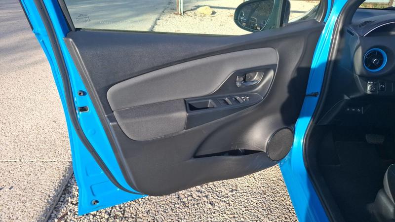 Toyota Yaris 1.5 Vvt-i 100 Cyan Edition