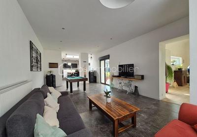 Maison - 143 m² - 5 pièces