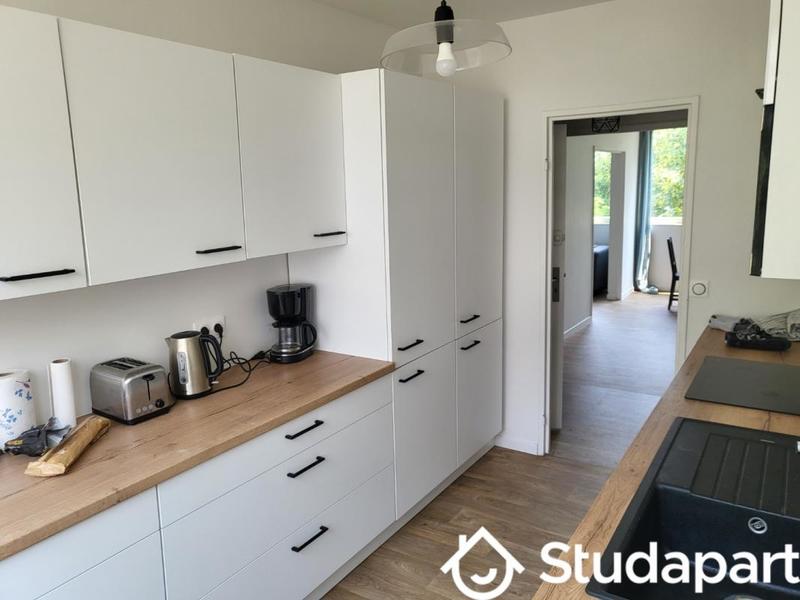 Chambre - 13 m² - 1 pièce