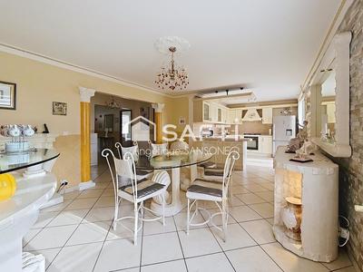 Maison - 136 m² - 7 pièces