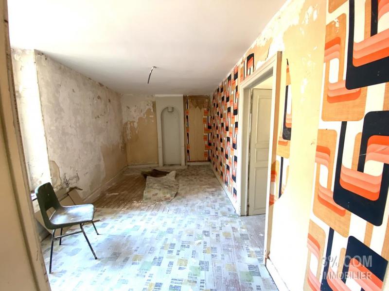 Maison - 220 m² - 7 pièces