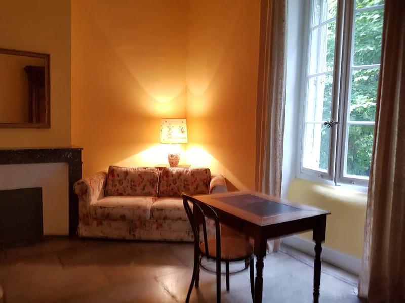 Propriété - 800 m² - 14 pièces