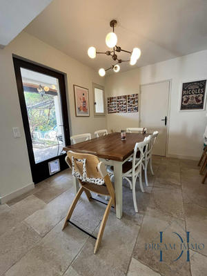 Maison - 122 m² - 5 pièces