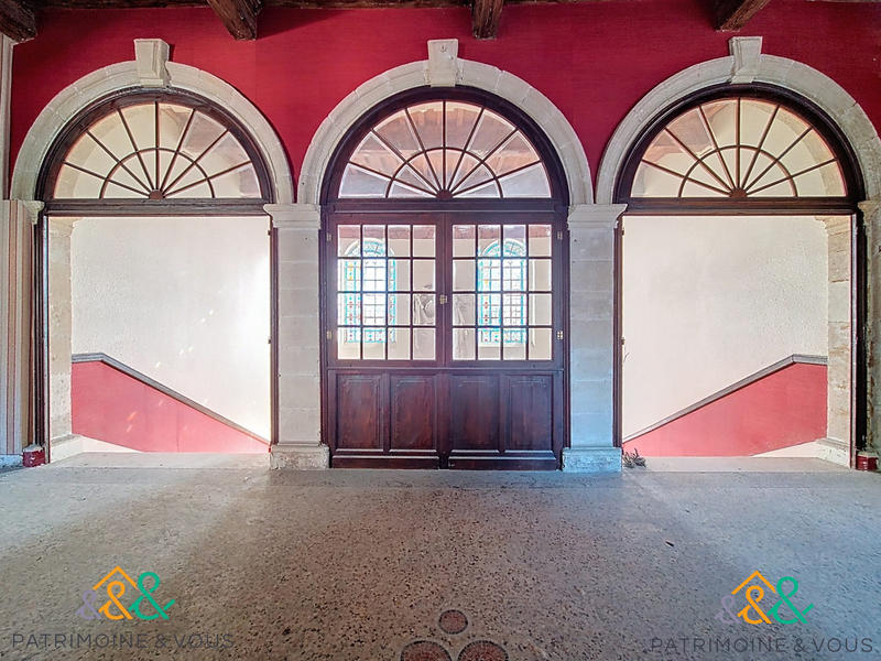 Fonds de commerce - 3 104 m²