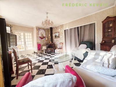 Maison - 175 m² - 8 pièces