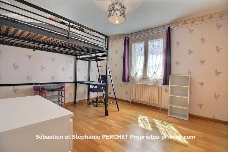 Maison - 160 m² - 7 pièces