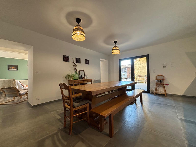 Maison - 180 m² - 4 pièces