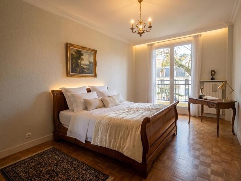 Appartement ancien - 101 m² - 4 pièces