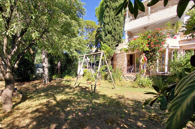 Maison - 151 m² - 7 pièces