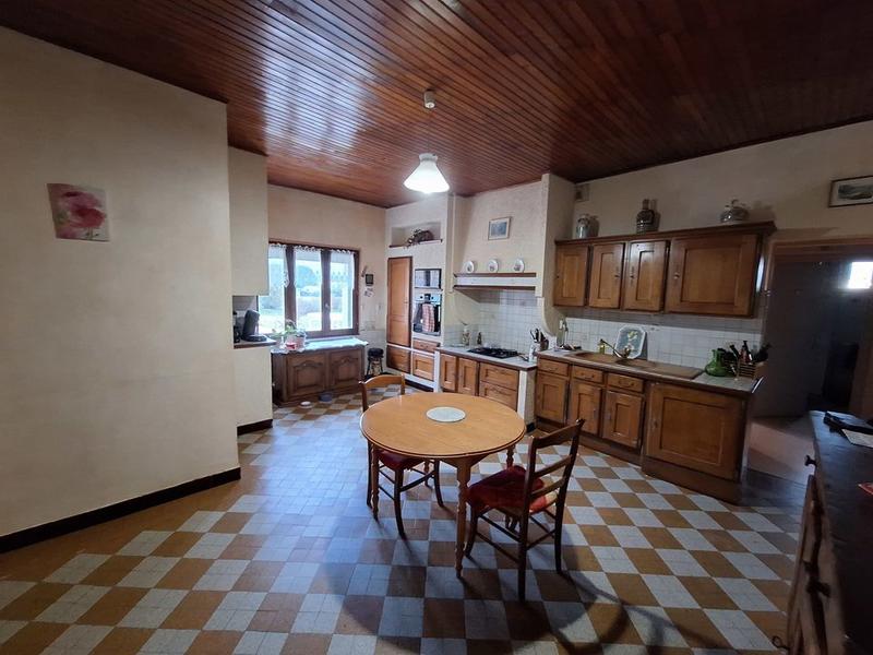 Maison - 288 m² - 10 pièces