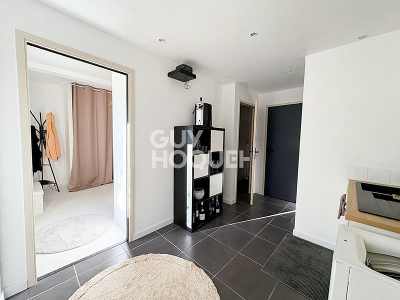 Maison - 180 m² - 7 pièces