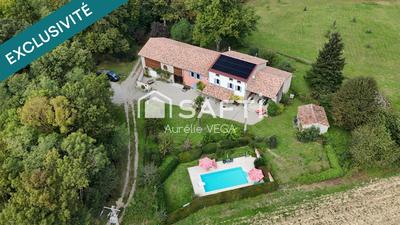 Maison - 275 m² - 7 pièces