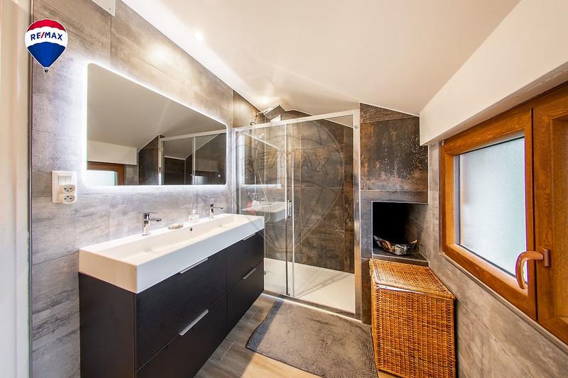 Maison - 143 m² - 6 pièces