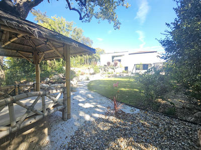 Villa - 174 m² - 6 pièces