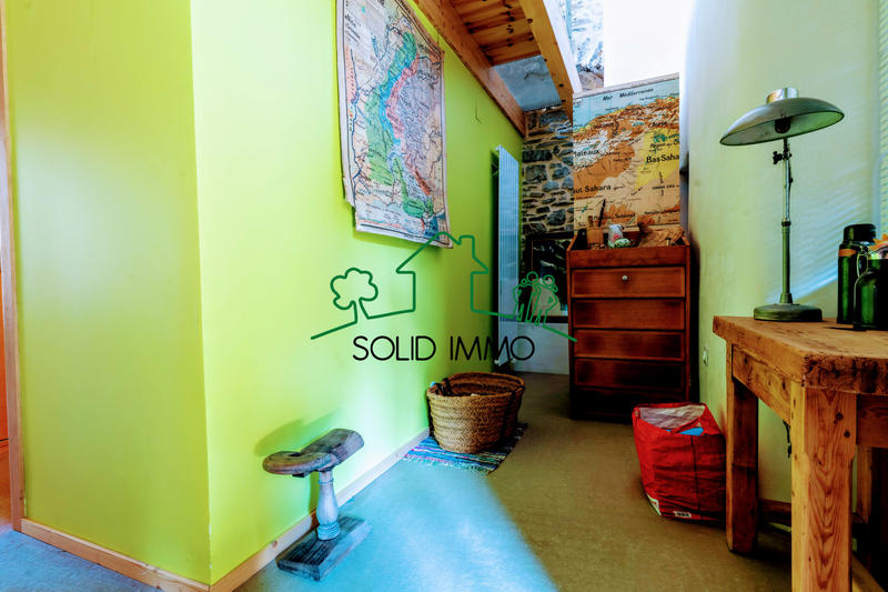 Appartement - 100 m² - 2 pièces