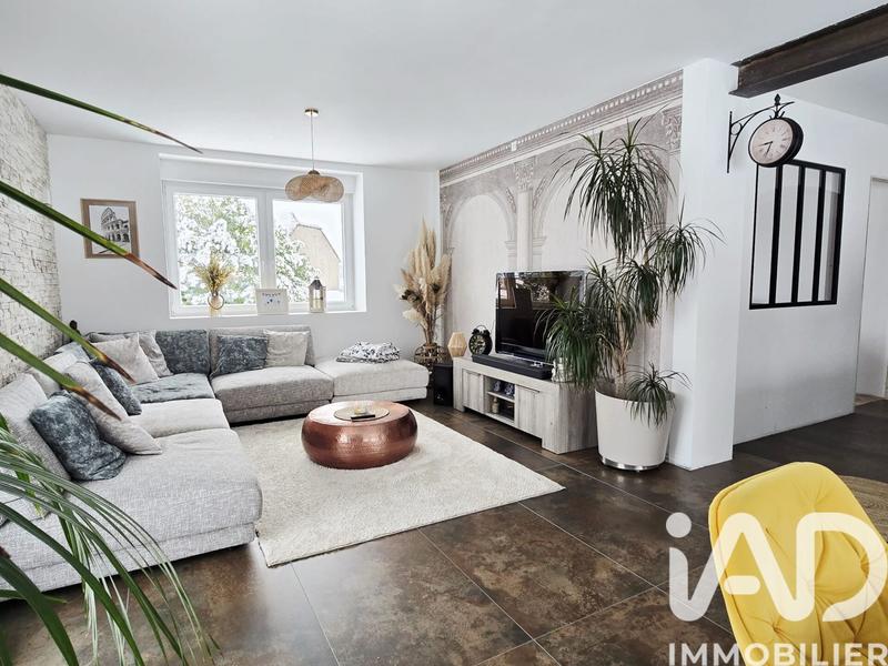 Maison - 235 m² - 7 pièces