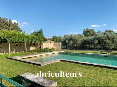 Mas - 345 m² - 11 pièces