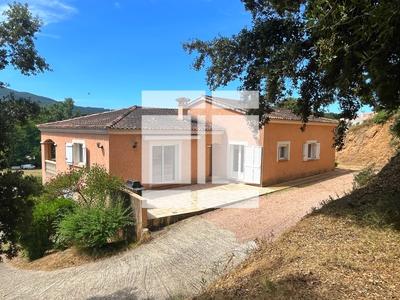Villa - 207 m² - 8 pièces