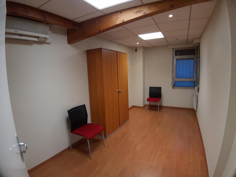 Local commercial - 229 m² - 6 pièces