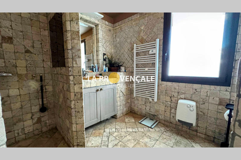 Maison - 194 m² - 5 pièces