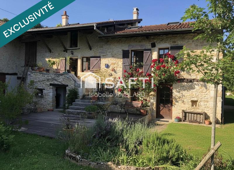 Maison - 99 m² - 5 pièces