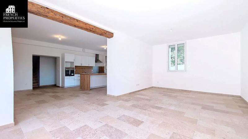 Maison - 193 m² - 8 pièces