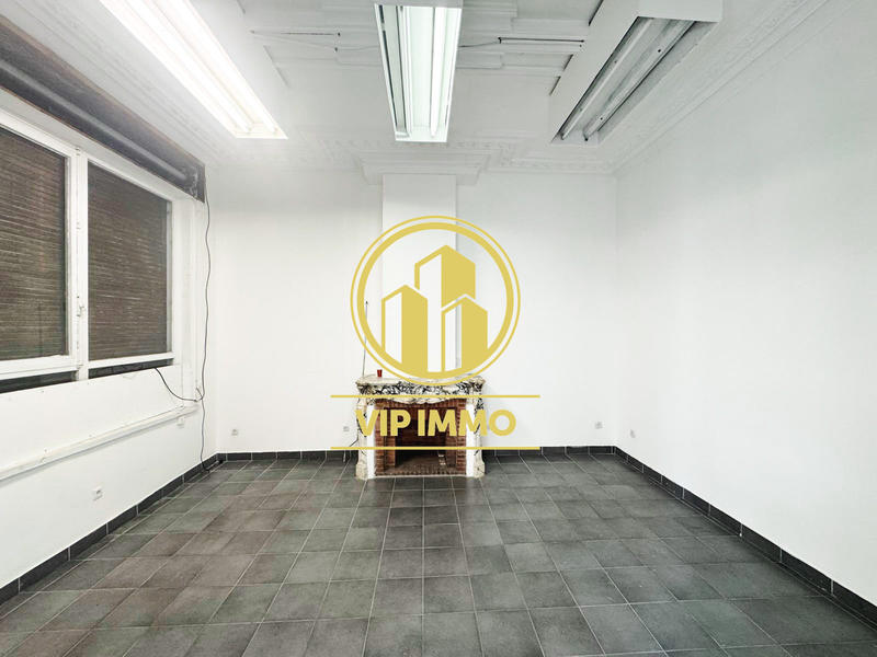 Local commercial - 82 m²