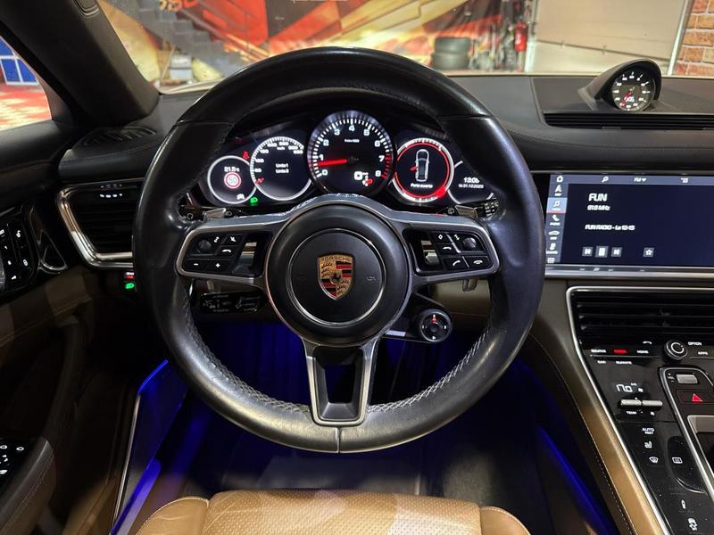 Porsche Panamera 4s 462 cv